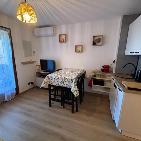 La Petite Maison Apartman *